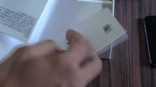 Unboxing iPhone 4 - 32 GB Factory Unlocked
