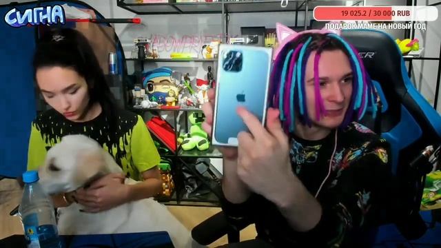 ЖЕКА РАСПАКОВЫВАЕТ НОВЫЙ IPHONE 12 PRO MAX!!! НАРЕЗКИ ЖЕКИ смотреть онлайн