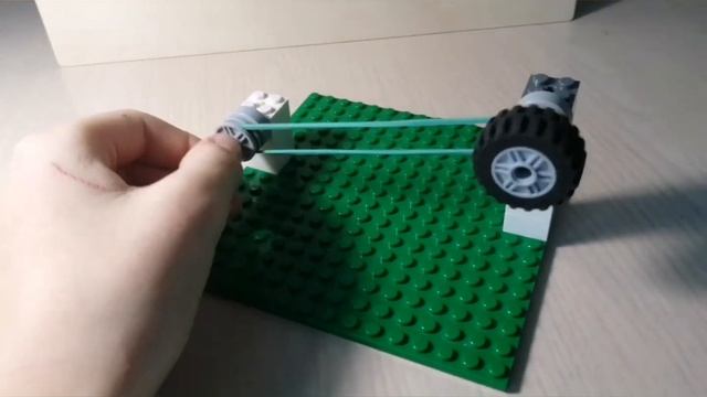LEGO двигатель на резинке смотреть онлайн