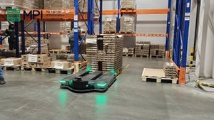 Запуск системы MPI WES с паллетными AMR-роботами на складе крупного ритейлера