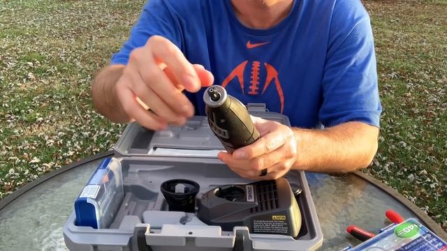 Dremel 8220 Cordless Rotary Tool What’s In The Kit смотреть онлайн