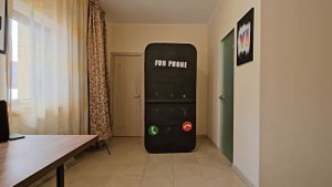 iPhone 16 Pro Max made cardboard incoming call crash test Box