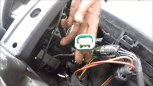 How to Change Headlight bulb in Jeep Compass 2007-17