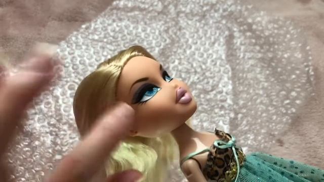 Bratz Pampered Pupz Cloe Unboxing♡ смотреть онлайн