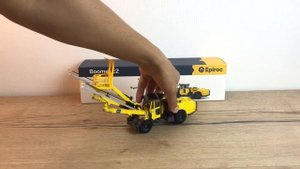 Подземная буровая установка Atlas Copco Boomer E2