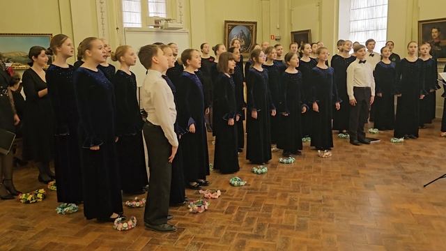 "Хор хороший". Музыка А.Пахмутова, слова Н. Добронравов смотреть онлайн