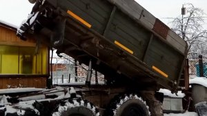 ЗИЛ 131 самосвал. "На зимовку"