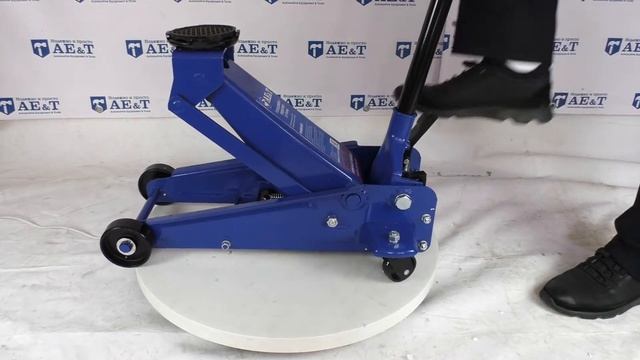 ДЕМОНСТРАЦИЯ: Профессиональный подкатной домкрат T31202 AE&T 2,5т