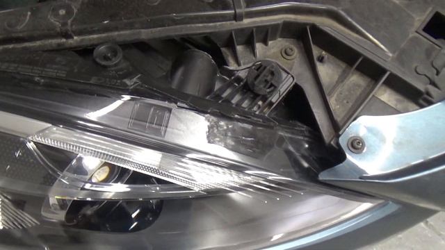 VOLVO V40 2013-2017. Улучшаем свет-меняем линзы смотреть онлайн