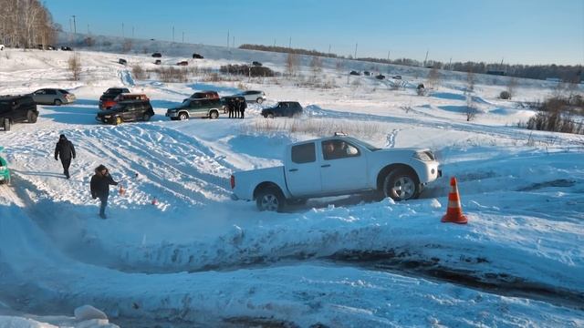Prado НЕ ШУТИ против TANK 300! Китай бросает вызов Mercedes, AUDI, BMW & Subaru. смотреть онлайн