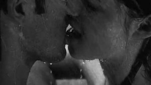 Nensi-Dym_sigaret_s_mentolom