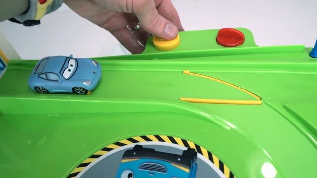 Best Toy Car Learning Video for Kids Disney Cars Color Changing Lightning McQueen & Monster Trucks