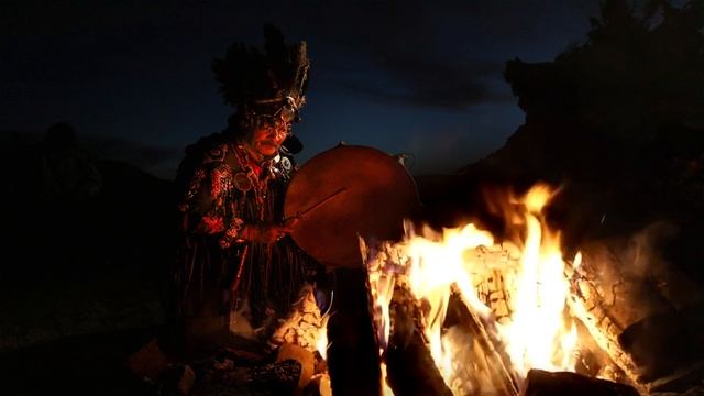 🎶🥁 МЕДИТАЦИЯ В ШАМАНСКОМ СТИЛЕ 🥁 💫🧘♀️ смотреть онлайн