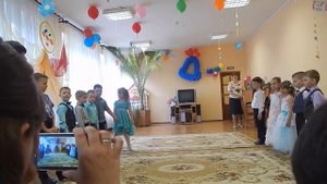 Выпускной из детского сада.прощание с воспитателями