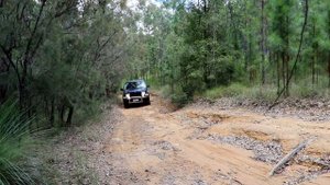 Jeep Cherokee/Liberty KK 4x4 offroading at Glasshouse Moutains
