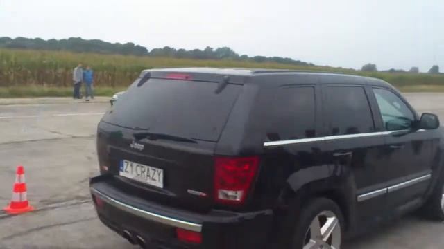 Nissan GT-R 3.8 485 KM vs Jeep SRT-8 6.4 468 KM смотреть онлайн