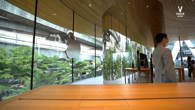 Apple Central World is NOW Opened!