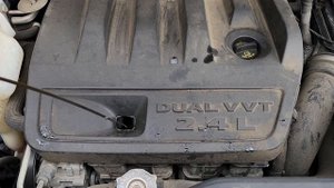 Jeep Patriot - HOW TO CHECK ENGINE OIL LEVEL (2007 - 2017)