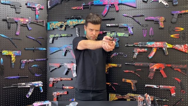 Пистолет USP Стикербомбинг: деревянный резинкострел из Standoff 2