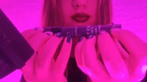 ASMR таппинг по косметике