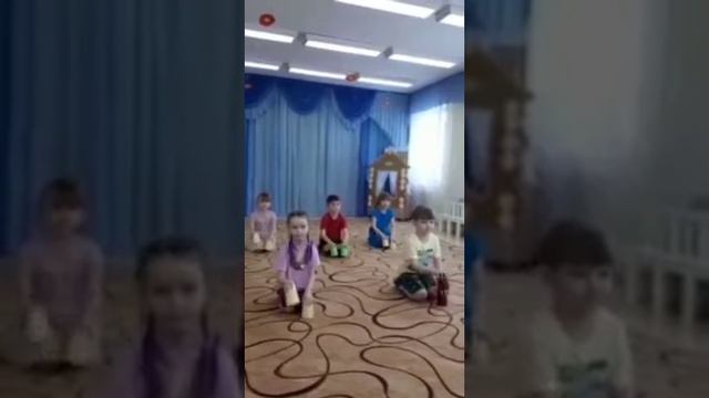 Музыкально ритмическая игра со стаканчиками смотреть онлайн