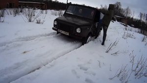 Джип. Луаз. По снегу. Месит грязь. Пробивает дорогу. Лучшая проходимость