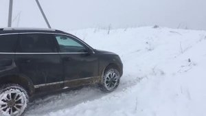 Туарег 3.0 TDI бездорожье, небольшой подъем в гору!!!