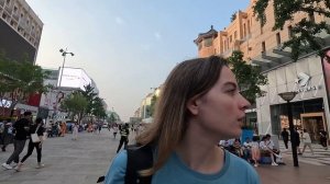 Beijing Wangfujing. Улица Ванфутзин. Небоскребы Пекина. Цены в Apple Store.