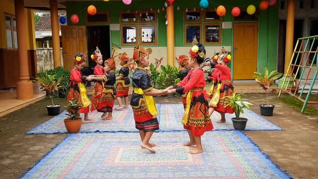 TARI KREASI TK KHODIJAH 76 смотреть онлайн