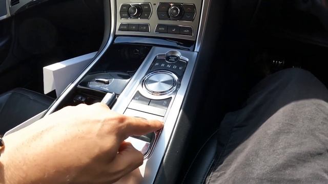 Jaguar XF X250 Review