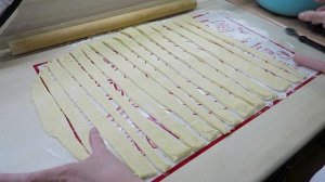 Сосиски в тесте по ГОСТу / Как приготовить тесто /Рецепт теста / Дрожжевое тесто для сосисок