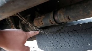 Повесили цепь под подвесным на камазе 65117
