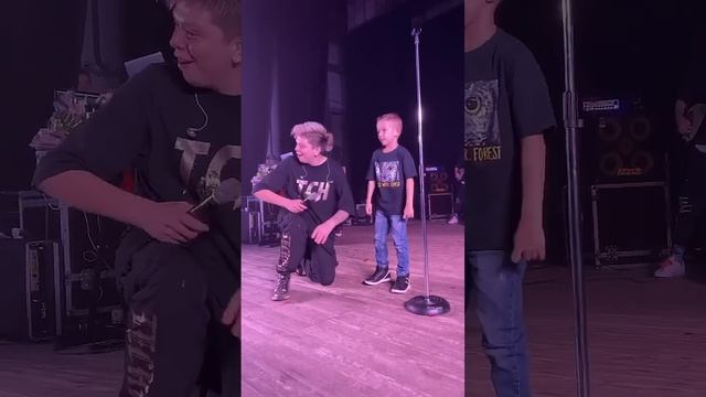 Пошёл Налево#Элвингрей
