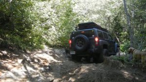 Hummer H2 and H3 on Surprise Lake trail