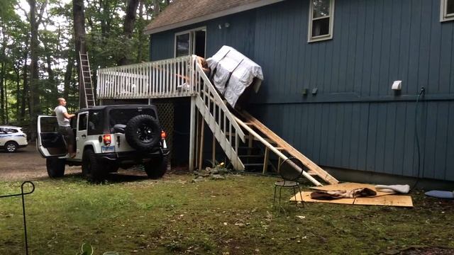 Moving piano with jeep winch смотреть онлайн