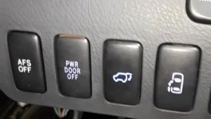 Замена лампочек управление кнопок дверей Тойота альфард