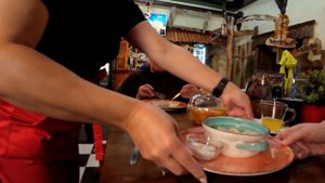 ДЕНЬ РОЖДЕНИЯ с МАМОЙ В БАРЕ ОТМЕЧАЕМ