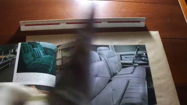 Brochure Lincoln Continental Mark V & Continental 1977 смотреть онлайн