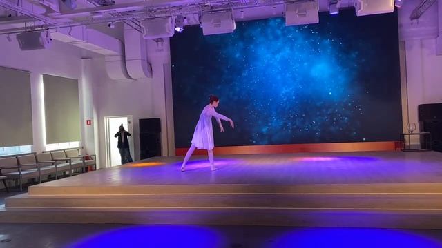 Сольный танец Zero People - Стена