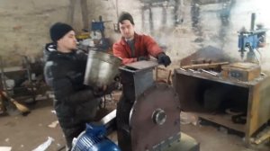 Молотковая дробилка для рапанов и получения измельченного кальция