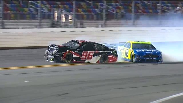 Джоуи Логано выигрывает первую дуэльную квалификационную гонку на Daytona | NASCAR НА FOX HIGHLIGHTS