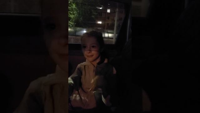 Крутящийся супер леденец 🍭 #леденец #супервидео #светитсявтемноте #светится #милота смотреть онлайн