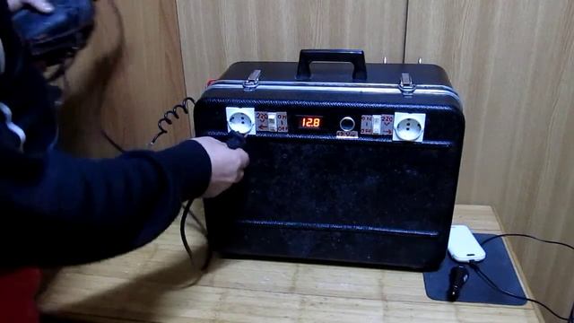 Homemade FREE ENERGY.GENERATOR SOLAR PORTABIL DE LA 12 V la 220 V- 500 W. смотреть онлайн