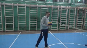 Нападающий удар в волейболе с собственного подбрасывания