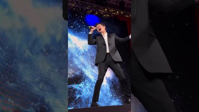 #fancam 【SOS & Golden】Highlight HD 迪玛希Dimash / EXEED RX KZ. Almaty 30.10.23 смотреть онлайн