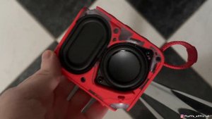JBL GO 3 VS. NEW JBL GO 4 - bass test 100% VOLUME + UNBOXING !!! INSANE IMPROVEMENT?!