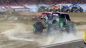 Monster Jam - ЛУЧШИЙ фристайл могильщика 2023 года