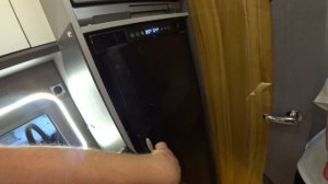 АВТО ВЫСТАВКА В ЧЭНДУ | В ПОИСКАХ НОВОГО АВТО ДЛЯ СЕМЬИ #laowai