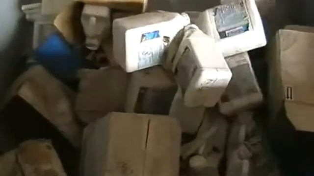 Шредер Wagner WS50. Измельчение канистр и картонных коробок смотреть онлайн