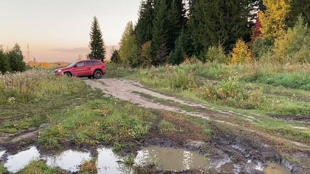 Jeep Grand Cherokee wk2 TrailHawk смотреть онлайн